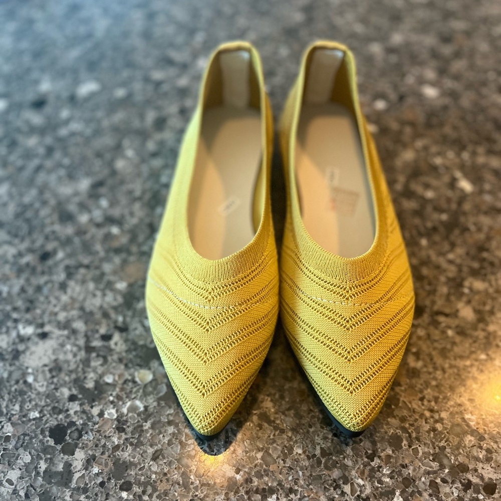 SHEIN Ribbed Point Toe Ballet Flats - Picture 7 of 7